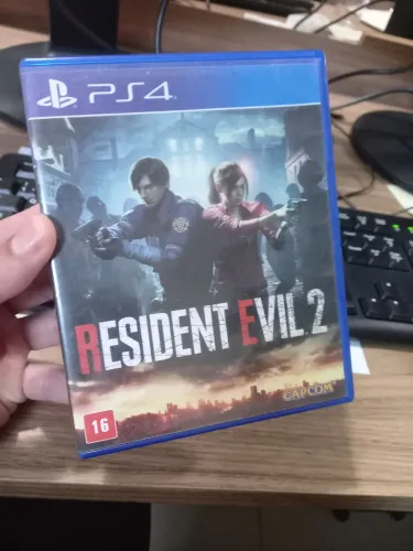 Resident Evil 2 Remake de PS4 Muito Novo