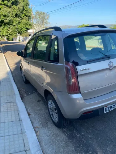 Fiat Idea Essence 1.6 Flex 16V 5P 2011