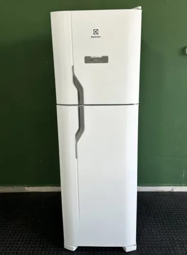 Geladeira electrolux 371 L