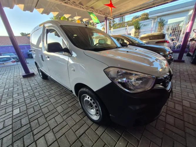 Renault Kangoo Advanced 1.6 16V Flex Mec. 2025