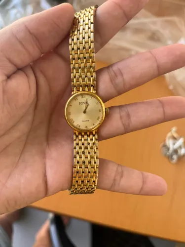 Relógio vintage Ricardo quartz clássico dourado