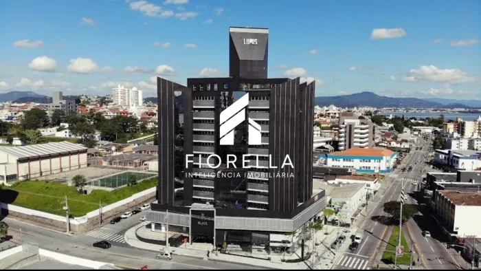 Sala comercial 32,60m2 - localizada no bairro Estrreito - Florianópolis - SC