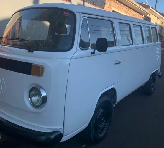 Volkswagen Kombi Standard/ Luxo/ Serie Prata 1994