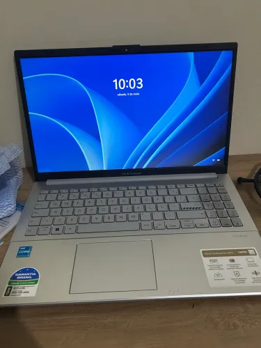 Notebook Asus Vivobook Go 256GB SSD