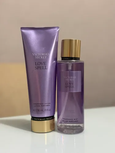 Kit Vitória secrets ( body Splash + hidratante)