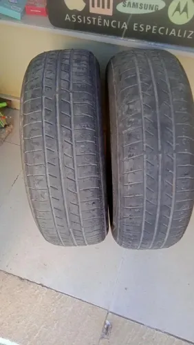 Pneu o par 185 65 R15 bom estado