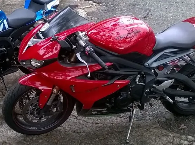 triumph Daytona 675 - 42km