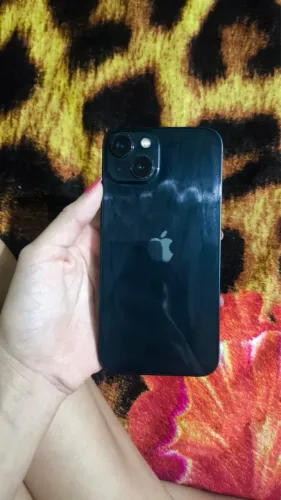 Vendo iPhone 13 está em ótimo estado funcionando perfeitamente.