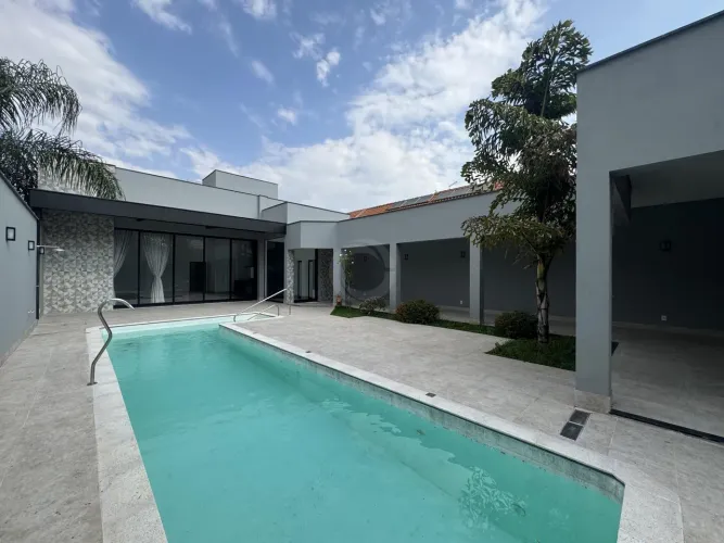 Casa térrea de alto padrão à venda no Condomínio Vila Verde Piracicaba/SP