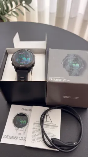 GARMIN FORERRUNER 570 | 42mm | NOVO