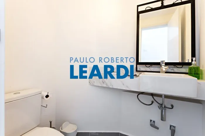 FLAT - VILA MADALENA - SP