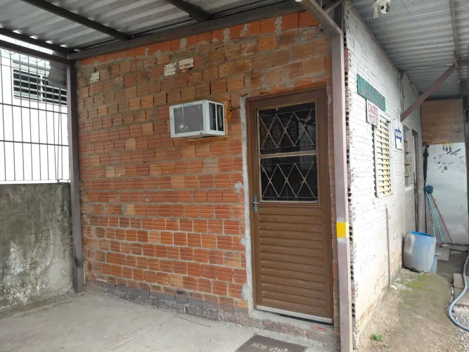 Kitnet mobiliada, com ar condicionado, próximo ao centro de NH