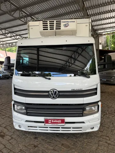VW 13.180 Baú Frigorífico 2023