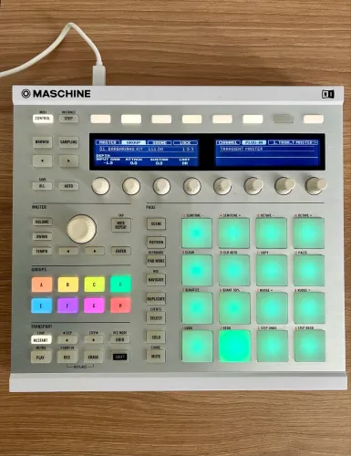 楽器 Machine MK2 Amazon | Native Instruments グルーヴ制作システム MASCHINE MK2