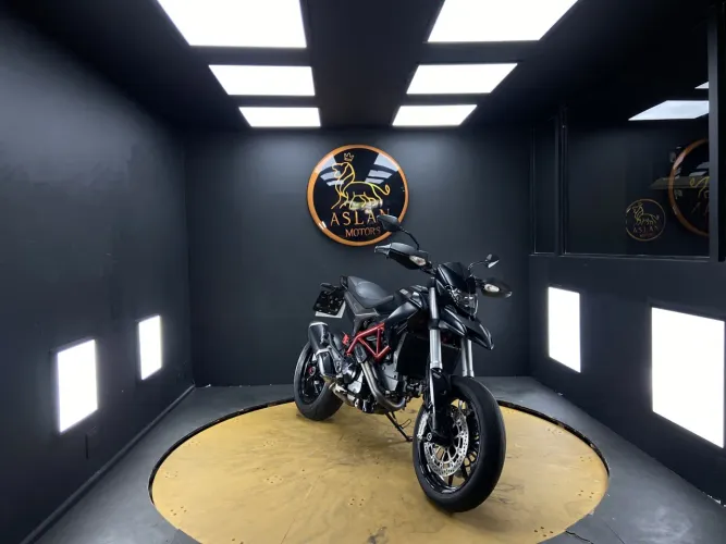 Ducati Hypermotard 821 2014