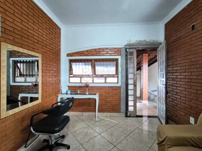Casa Residencial à Venda em Vila Queiroz, Limeira 300 m² de Terreno