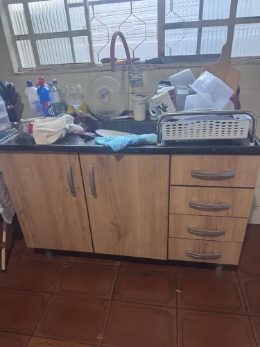 Armário de pia com tampo