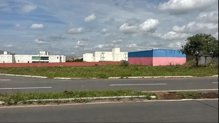 Imóvel para venda tem 2680 metros quadrados em Residencial Itaipu - Goiânia - GO