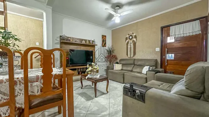 Sobrado à venda em Tremembé, Parque Residencial Flor do Vale, com 4 quartos, 305m²