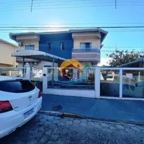 Excelente 3 quartos ,1 suite,2 wc, 2 split, mobiliado,3 quadras da praia , garagem