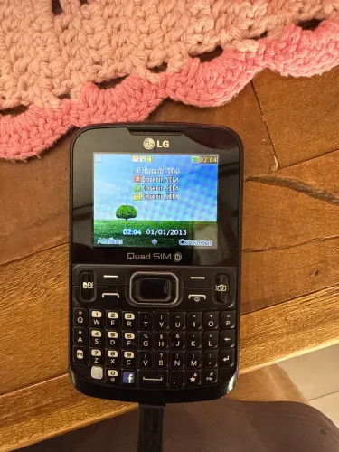Celular LG quad sim 4 chips 