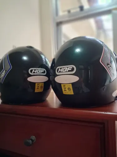 VENDO 2 CAPACETES
