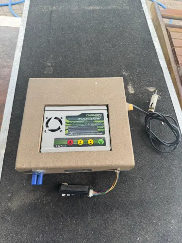 Carregador lipo turnigy 200w com fonte