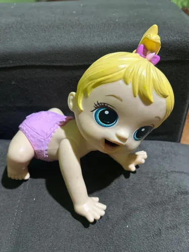 Boneca baby Alive engatinhando loira 2