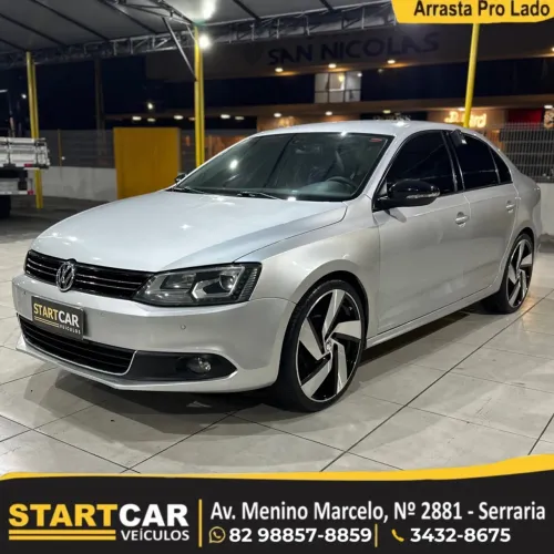 Volkswagen Jetta Comfortline 2.0 T.flex 8V 4P Tipt. 2011