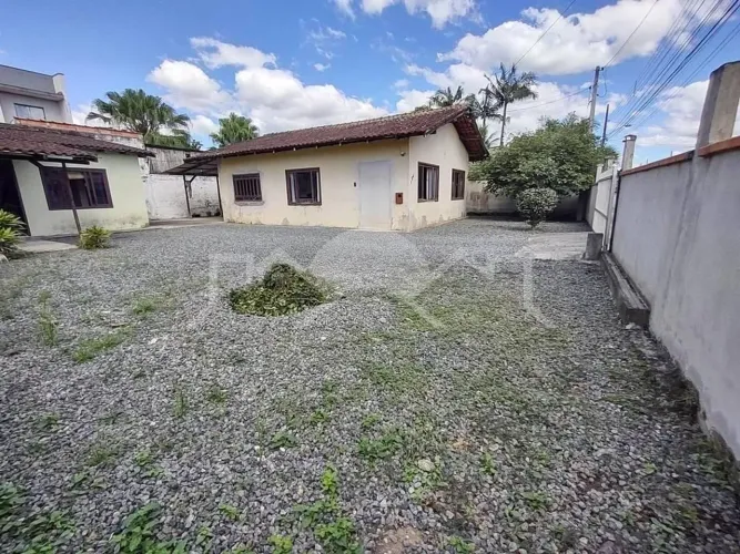 Terreno com Área Total de 360,99 m²