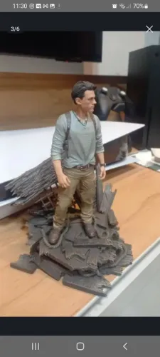 Nathan Drake uncharted deluxe iron studios