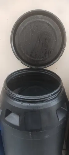 Tonéis galões grandes