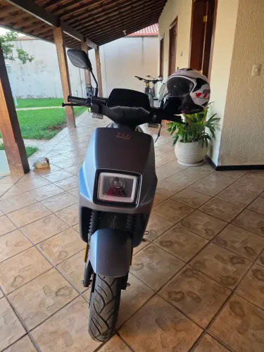 Moto de garagem 02 baterias