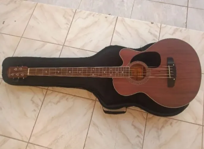 Baixolão Giannini 5C