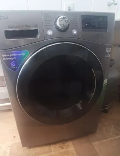 Máquina Lava e Seca LG 11 Kg 220V. Funcionando perfeitamente. Venda por mudança.