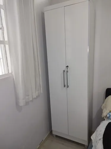 Armário multiuso branco