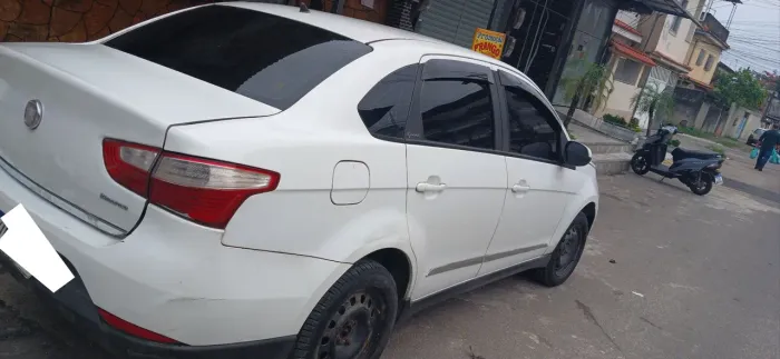 Fiat Grand Siena Essence 1.6 Flex 16V 2015