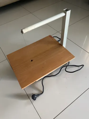 Cortador de isopor de bancada