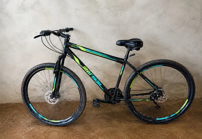 Vendo bicicleta aro 29 usada apenas um mês