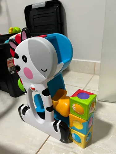 Girafa brinquedo educativo cognitivo