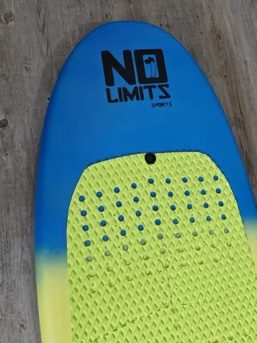 Wingfoil No Limits Pro Series 5'1 , 85 litros, reforçado com madeira & carbono