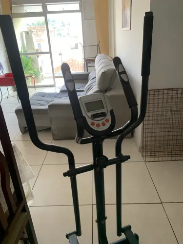 Vendo Elíptico/ Bicicleta Ergométrica 