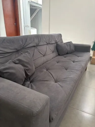 Vende se sofá e hack