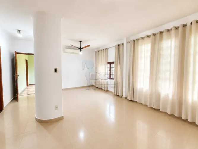 Casa de 160m² com 03 quartos à venda - Parque dos Bandeirantes