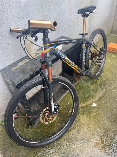 Bicicleta Pro Mountain Agile Aro 26 ? Shimano