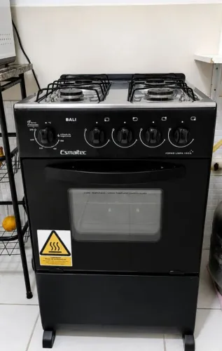  Vendo Fogão Semi Novo - Excelente Conservação