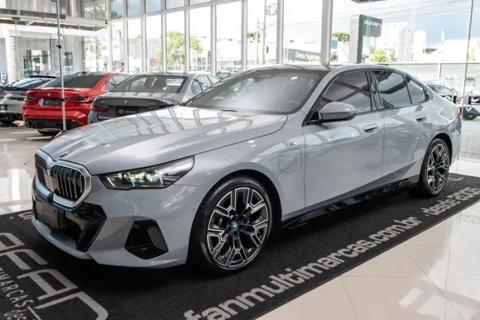 BMW 530E M Sport 2.0 Turbo Híbrido Aut. 2025