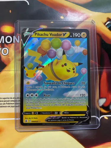 Pikachu Voador V 06/25