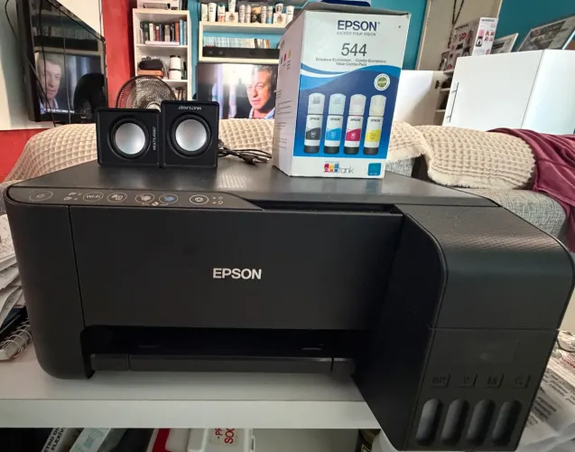 Impressora Eco Tank Epson L3150 e caixinhas Multilaser