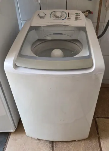 Máquina de lavar roupas Eletrolux 10kg